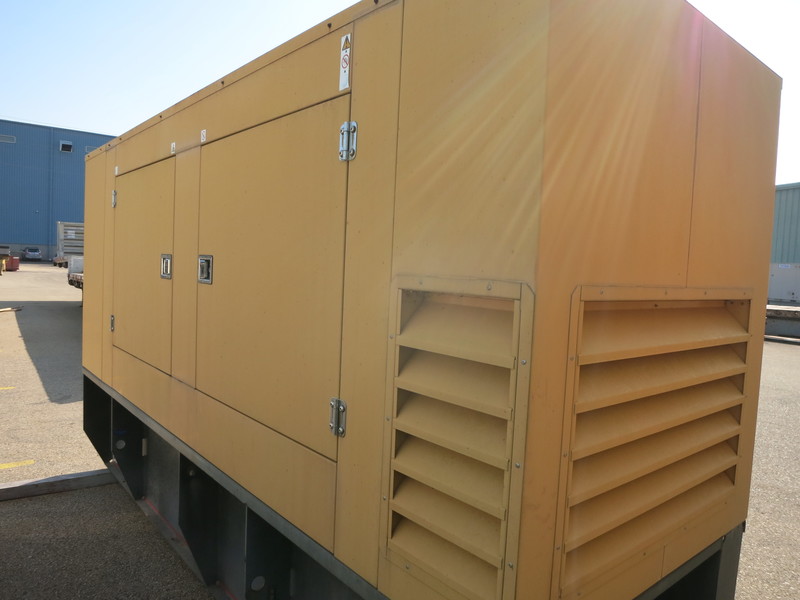 Used Caterpillar D150P6 Diesel Generator, 165 Hrs