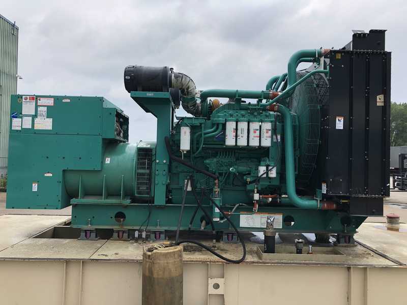 Used Cummins DFHD, QST30-G5 Diesel Generator, 706 Hrs