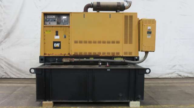 Used Caterpillar 3208 Diesel Generator, 273 Hrs