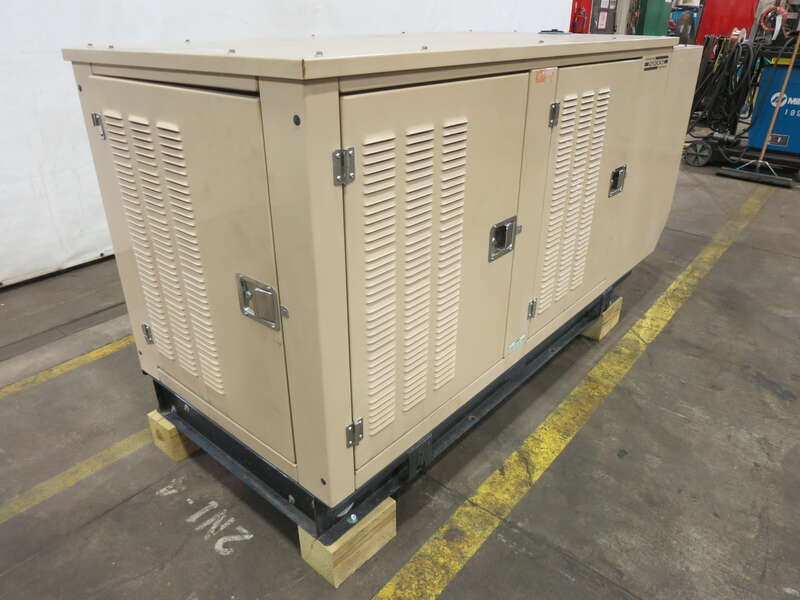 Used Generac SG40 Natural Gas / Propane Generator, 151 Hrs Single Phase