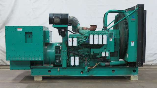 Used Cummins DFHA QST30-G2 Diesel Generator 93 Hrs, 750 KW